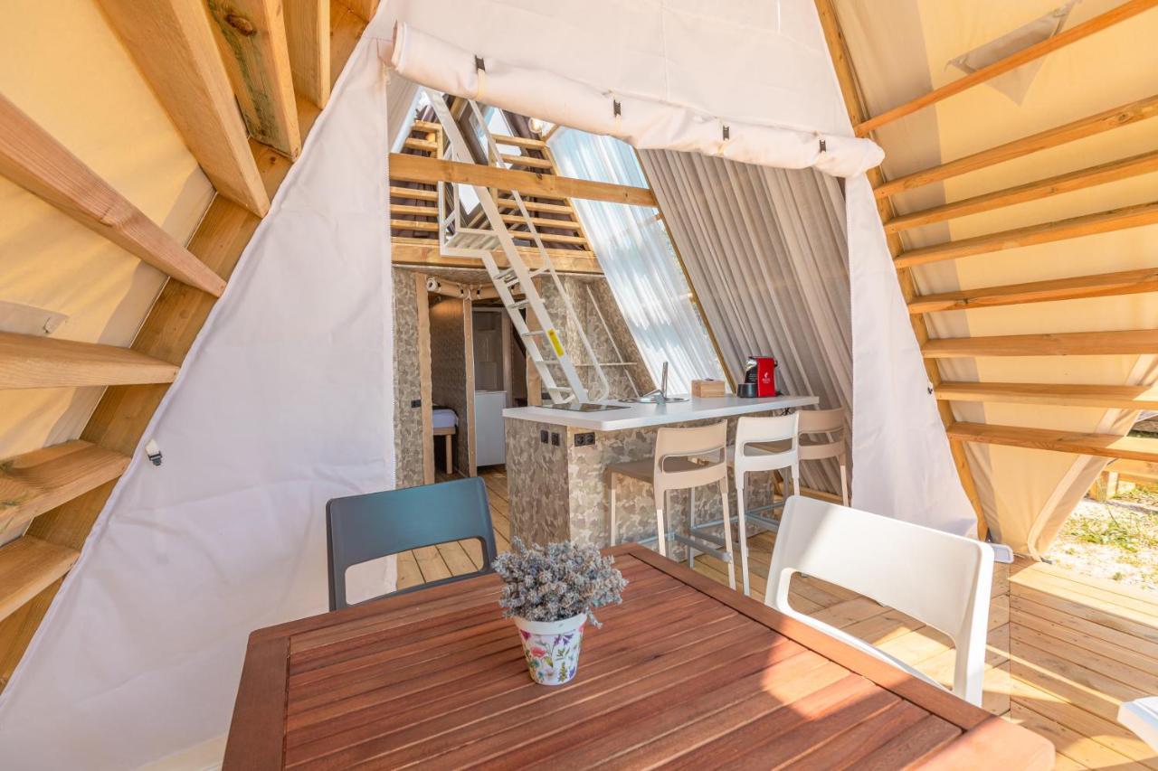 Olivia Green Camping Hotel Tisno Ngoại thất bức ảnh